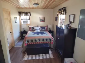 Bearadise Bungalow - Image 5