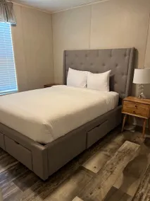 Delightful 2BR Home with Wi-Fi & Laundry - Image 3