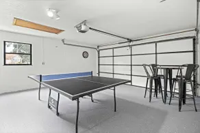 4 Bedrooms | 3 King Beds| Ping-pong| near downtown - Image 4