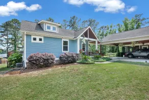 Lake front home, pet friendly, kayaks provided - Image 3