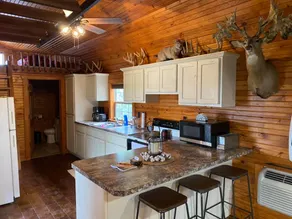 Wildcat Creek Cabin - Image 3