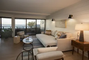 Beachfront Condo: Whale Watching & Cruise Ships - Image 2