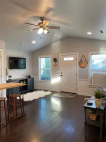 Cozy Cottage - Image 2