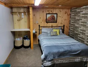 Decorah's Country Comfort Charm - Image 2
