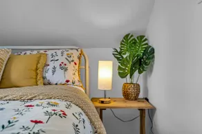 Art Deco Den: Crib | Pet | Free Prkg | Fire TV - Image 4