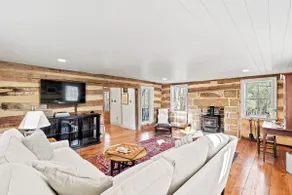 Historic Farmhouse, Fully Renovated in Fall 2023 - Image 4