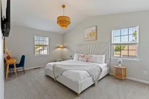 Spacious 4BR + Game Room | Sleeps 17 | Grand Park - Image 4