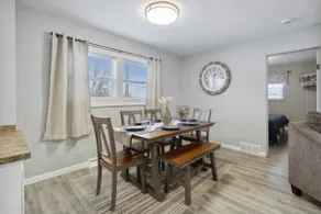 The ”Pinny City Suite” - Image 2
