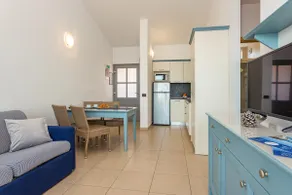 Comfortable sea view apartment with 2 bathrooms - Image 4