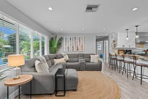 Large Heated Pool - Family Friendly Private BBQ - Image 3