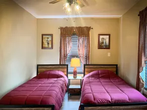 Twin Getaway Cottages Sunrise - Image 4