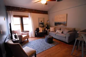 Unique Craftsman Style Loft Downtown Bloomington - Image 4