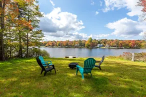 Lakeside Chalet 3BR Fire Pit Pet Friendly - Image 2