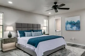 Convenient to everything; sleeps 10 - Image 5