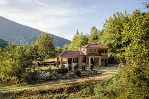 Hidden Stone Chalet - Image 2