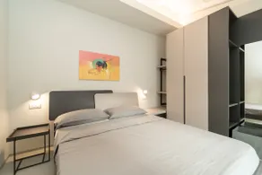 Apt in the heart of Como with private parking + A/C - Image 2