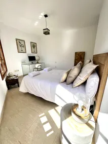 House with a large terrace and views - Image 3