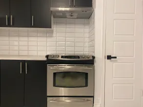 Modern & large AirBNB in Laval - Image 4