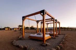 Lux Oasis w Pool, Hot Tub, Sculptures, EV Charger - Image 2
