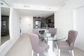 Apartment A in Doral - Image 3