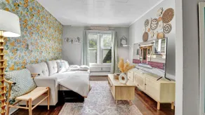 A tropical retreat in Rochester - Image 5