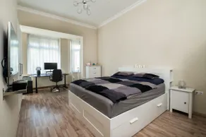 D17 Apartment - Image 2
