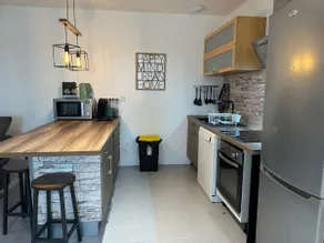 Family home 4 bedrooms up to 13 people - Image 2