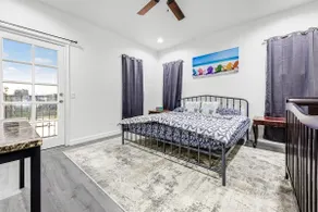 Spacious 5-BD Retreat b/w Disneyland and Universal - Image 2