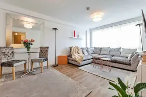 | Spacious n' Modern One Bed Riverside Apartment | - Image 2
