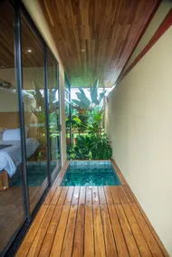 Charming Villa with Hot Tub - Image 4
