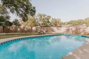 4BR/2.5BA w/POOL in Golfcart district! Near Beach! - Image 2