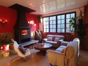 Entire house, 100% self-contained, 6 bedrooms - Image 4