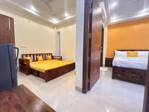 One BHK Fully Furnished Apartment nearby medanta. - Image 4