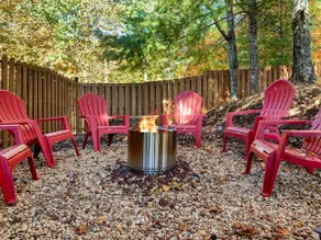 Mtn Views | Hot Tub | Firepit | Families | Modern - Image 4