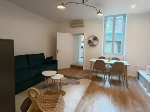 Luxury cocoon in Nevers - Image 2