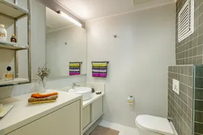 Luxury Residence with Hotel Grade Amenities - Image 5