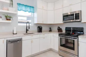 B On Main Unit 1 - Image 5