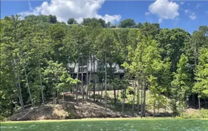 The Lake House - Image 3