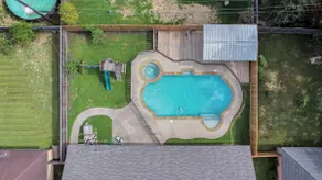 Backyard Oasis-Pool & Grill-Heart of Friendswood - Image 5