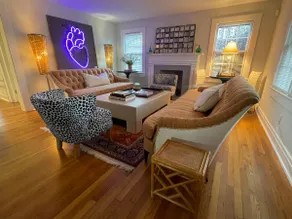 Heineken House, Queen plus Futon - Image 3