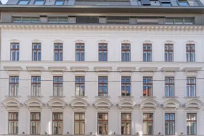 Numa | 1 Bedroom Apartment with Balcony - Image 3