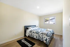 Cozy Home with FREE Garage Parking - Image 5