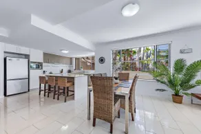 Stunning Two  Bedroom Apartment With Ocean Views - Image 5