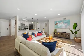 BBQ Backyard|Fire Pit|Games|Close to Ventura Beach - Image 2