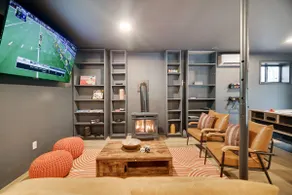 Lake Retreat! Hot Tub, Sauna, Game Rm, Stream, EV - Image 4