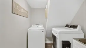 Studio/King Bed/FREE breakfast/Washer&Dryer - Image 5