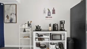 Studio/King Bed/FREE breakfast/Washer&Dryer - Image 2