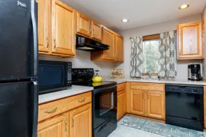 Quiet Corner House - Image 5