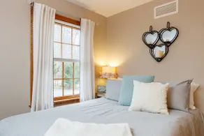 Quiet Corner House - Image 4