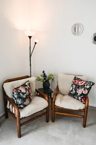 Athenas Guesthouse - Image 5